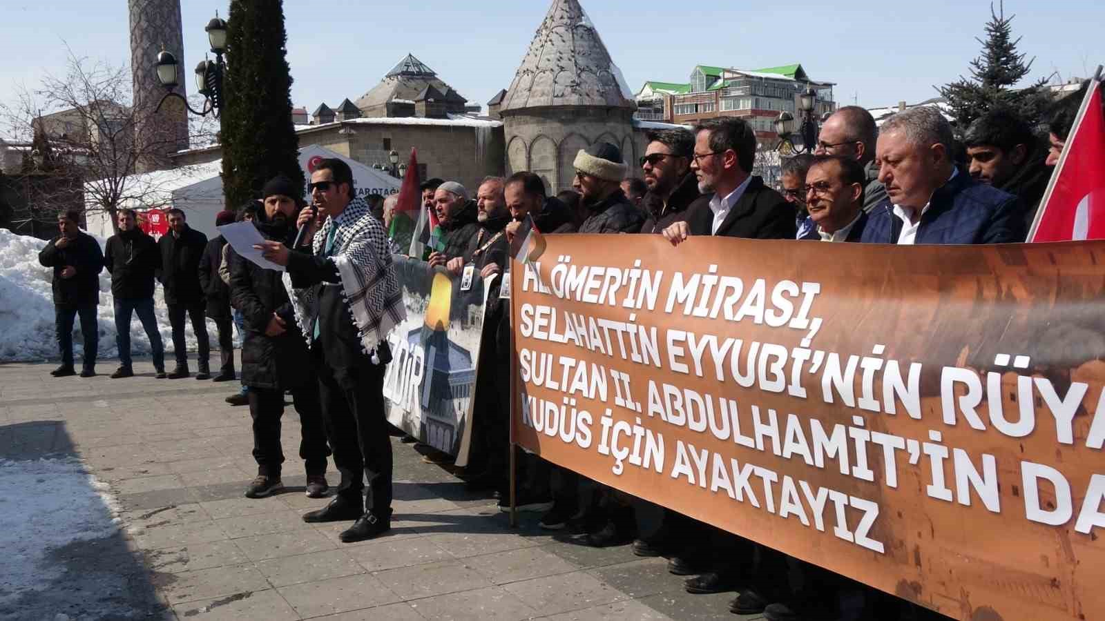 erzurum sivil toplum platformu uyeleri kudus ve aksanin ozgurlugu icin yurudu 0