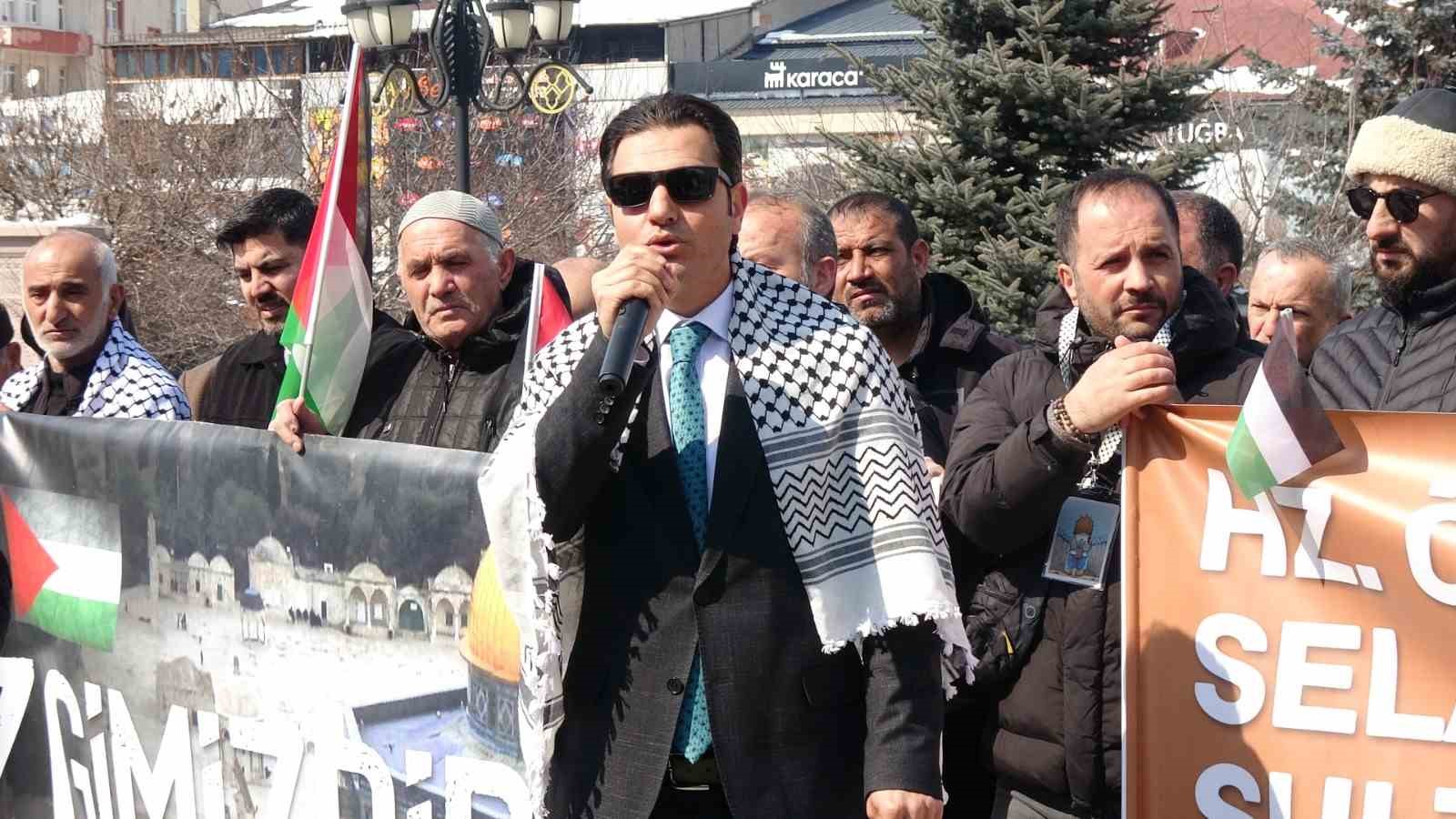 erzurum sivil toplum platformu uyeleri kudus ve aksanin ozgurlugu icin yurudu 5 UirXO8Wi
