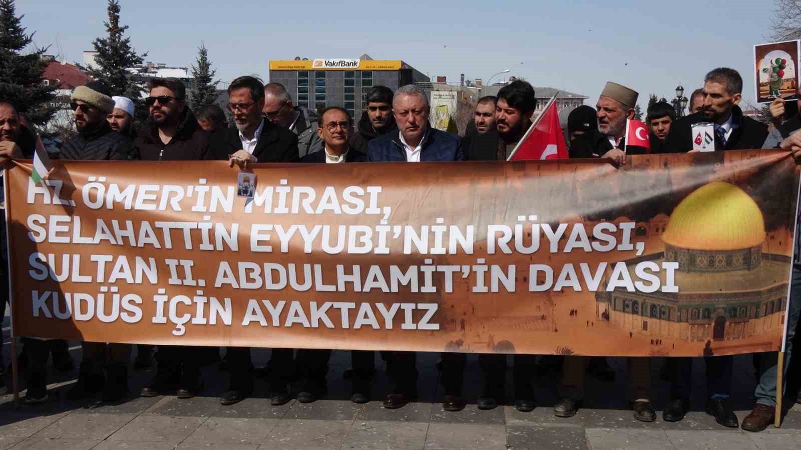 erzurum sivil toplum platformu uyeleri kudus ve aksanin ozgurlugu icin yurudu 9 NNMLCKyu