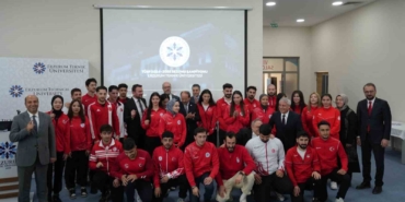 erzurum-teknik-universitesi-unilig-turkiye-sampiyonlugunu-kutladi-1TxSF7Uy.jpg