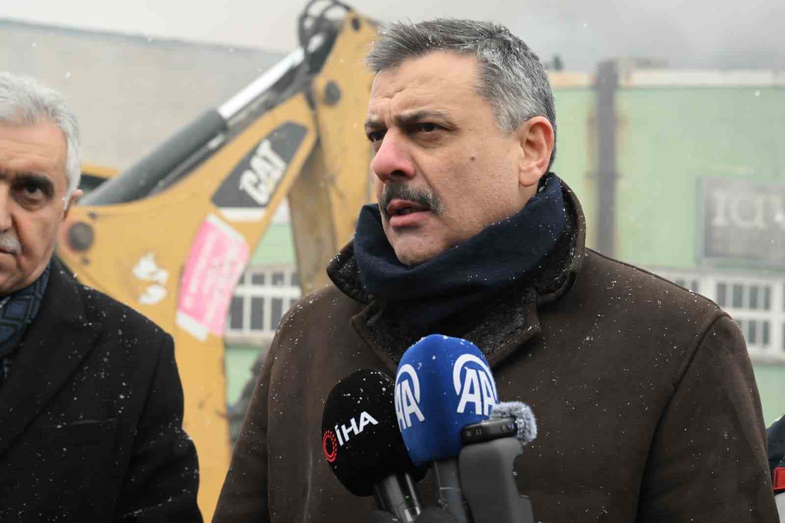 erzurum valisi mustafa ciftciden yangin aciklamasi allah milletimize boyle acilar yasatmasin 0 ZsuAAyr3