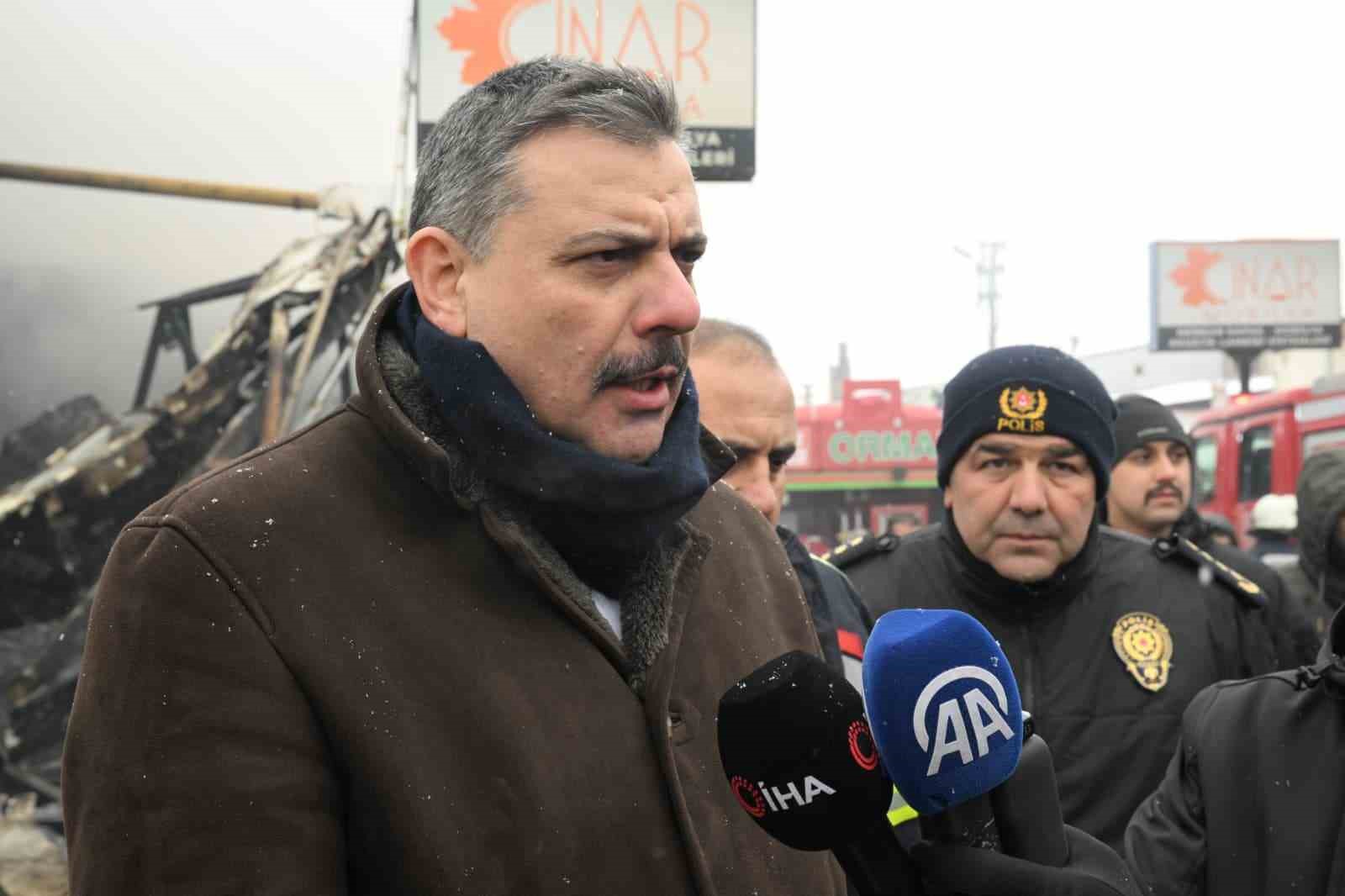 erzurum valisi mustafa ciftciden yangin aciklamasi allah milletimize boyle acilar yasatmasin 3 AhqbJt47