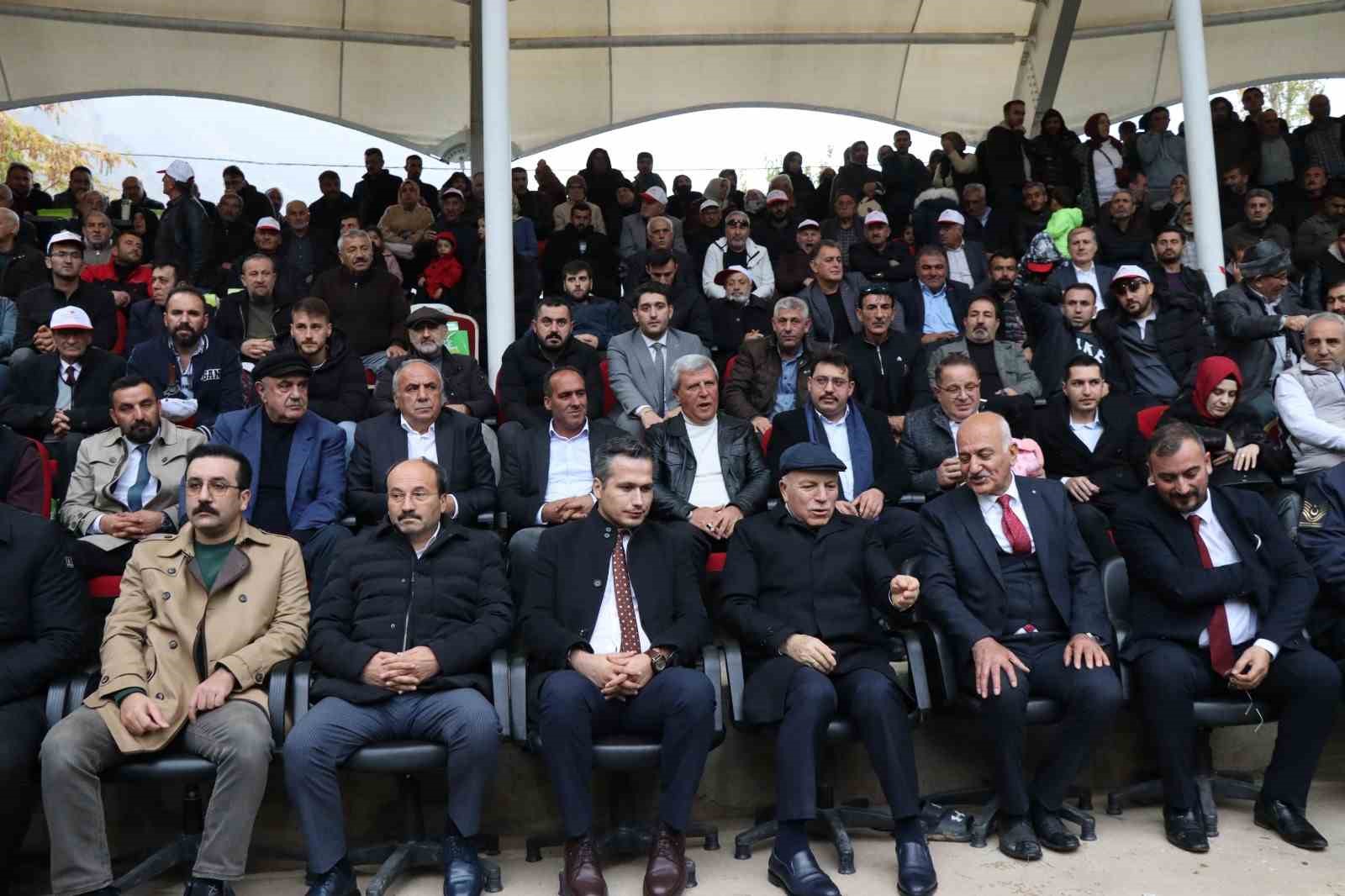 erzurumda 102incisi yapilan uzundere karakucak guresleri buyuk heyecan yasatti 1 fSGNPANC