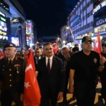 erzurumda-107-yillik-cosku-fener-alayi-ile-renklendi-xkw438G3.jpg