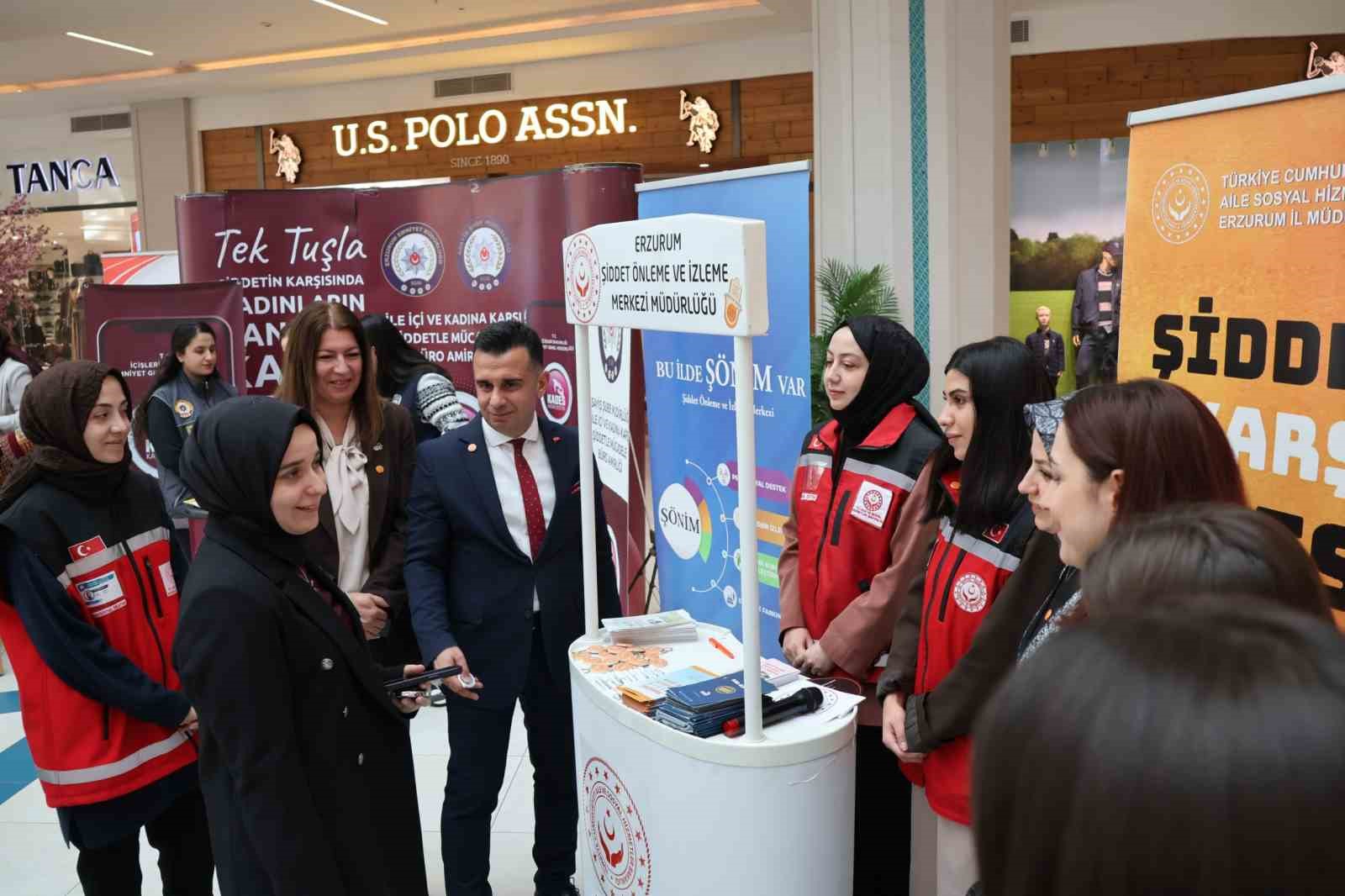 erzurumda 25 kadin 25 hik ye sergisi acildi 3 EFwhIyOf