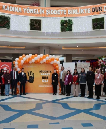 erzurumda-25-kadin-25-hik-ye-sergisi-acildi-4T1ObTHE.jpg