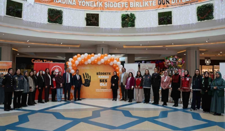 erzurumda-25-kadin-25-hik-ye-sergisi-acildi-4T1ObTHE.jpg