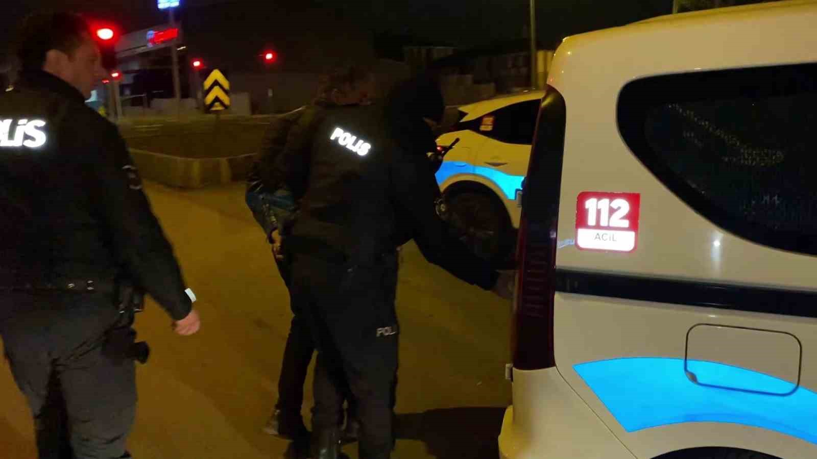 erzurumda 37 kacak gocmen ve 10 organizator yakalandi 1 hdZ3vkZE