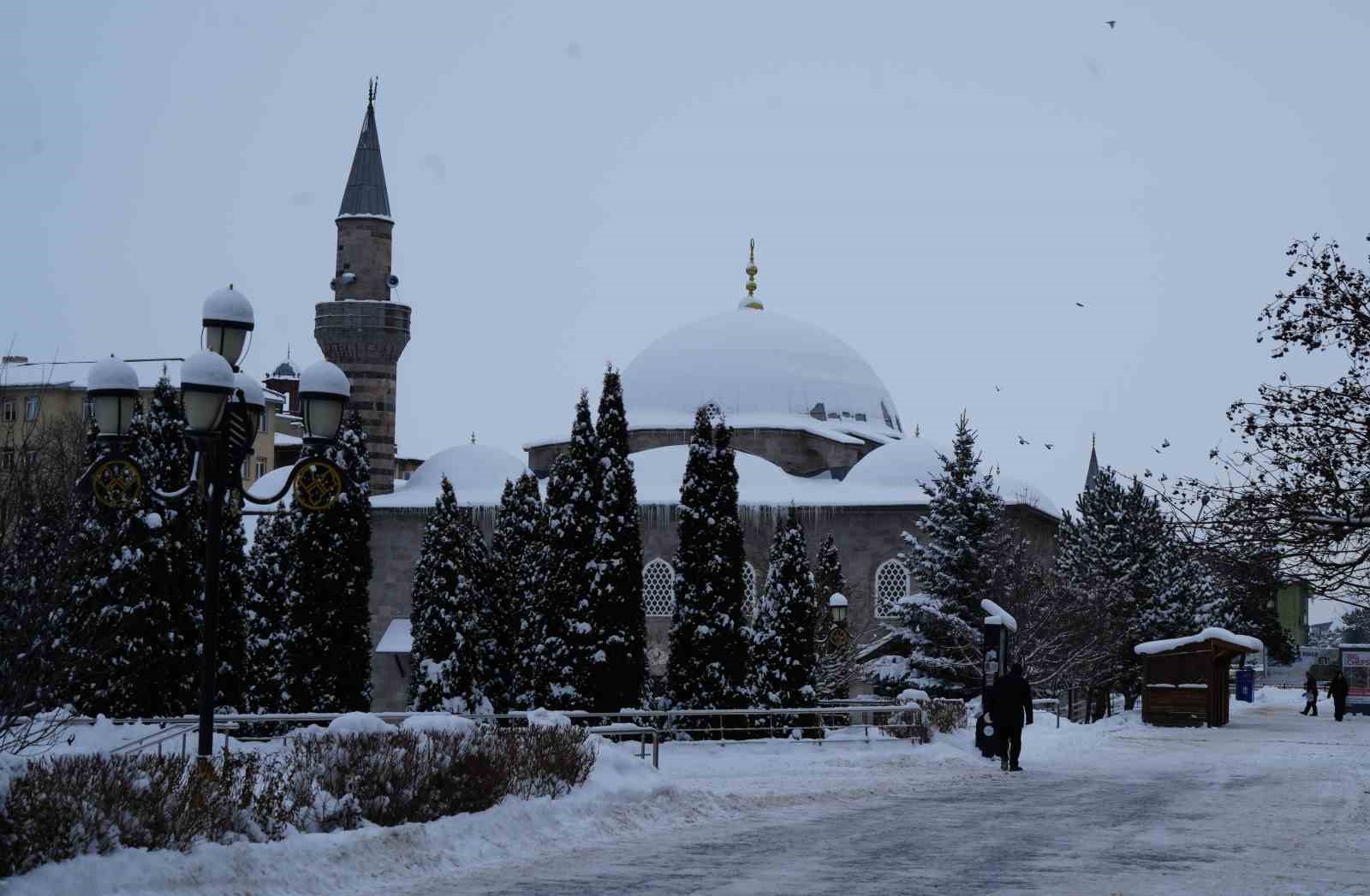 erzurumda 690 mahallenin yolu ulasima kapali 5
