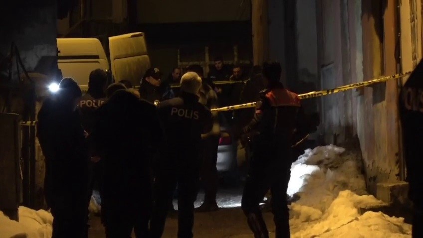 Erzurum’da boğazı kesilerek öldürülen şahsın kimliği belirlendi, cinayetin şüphelisi yakalandı 6 erzurumda bogazi kesilerek oldurulen sahsin kimligi belirlendi cinayetin suphelisi yakalandi 2 69rKWuJ6