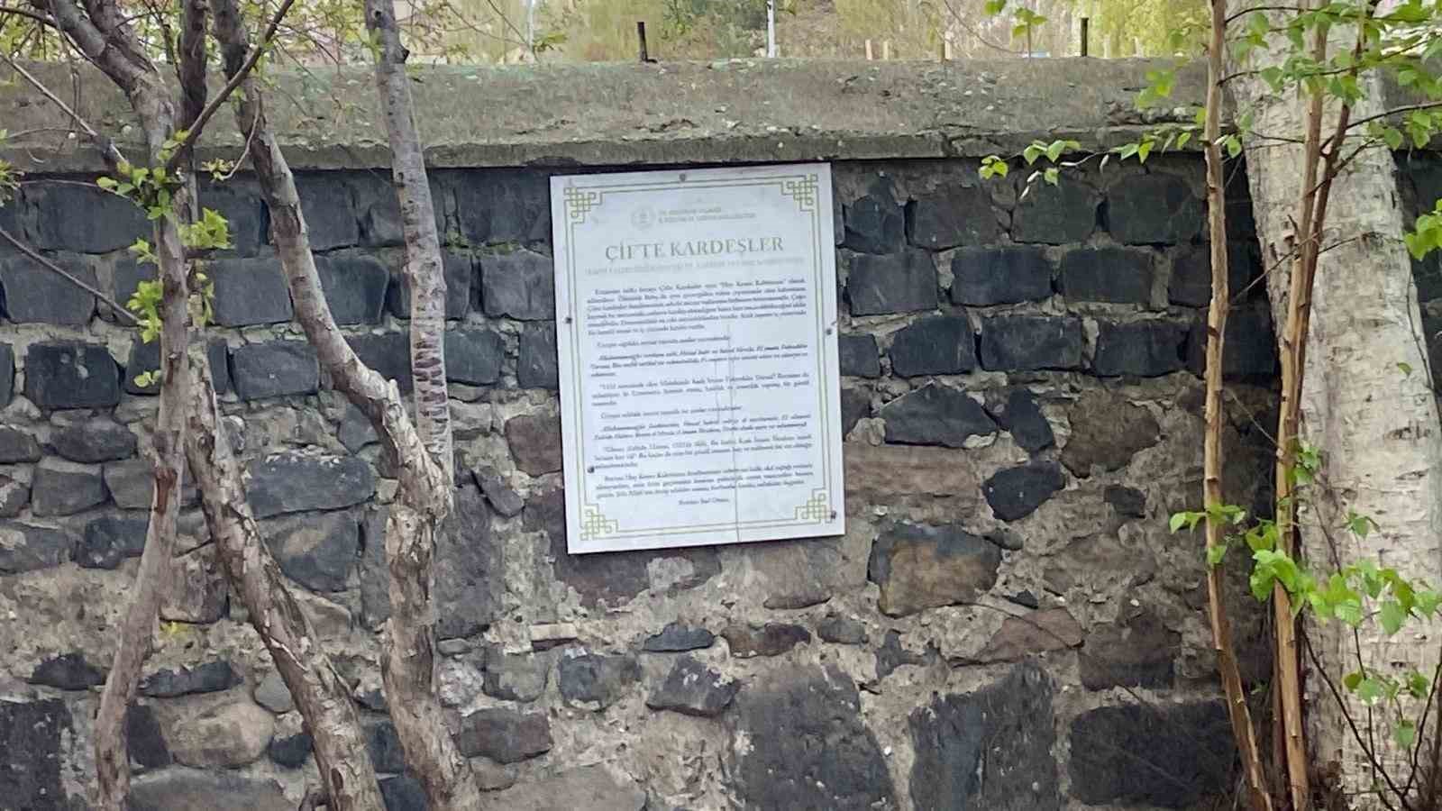 erzurumda cifte kardesler turbesinde yikim gerginligi 2 a5F87j35