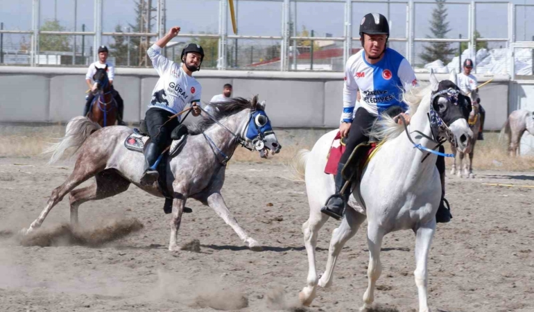 erzurumda-cirit-heyecani-suruyor-BrcCAU67.jpg