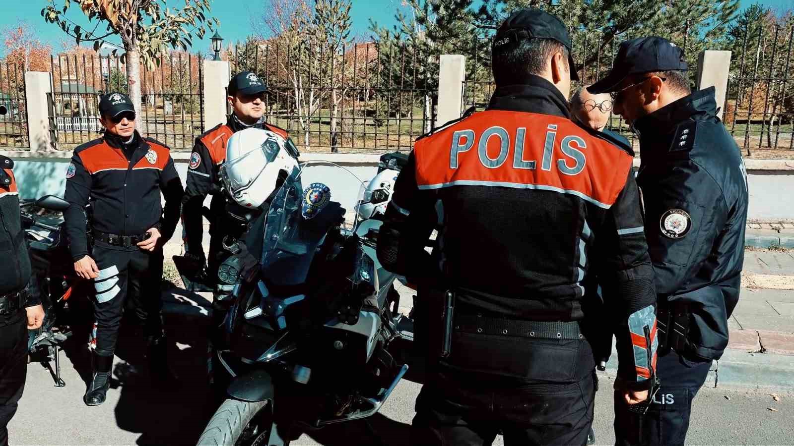 erzurumda genclere rap muzikli mesaj begeni topladi 2 iwFay6yf