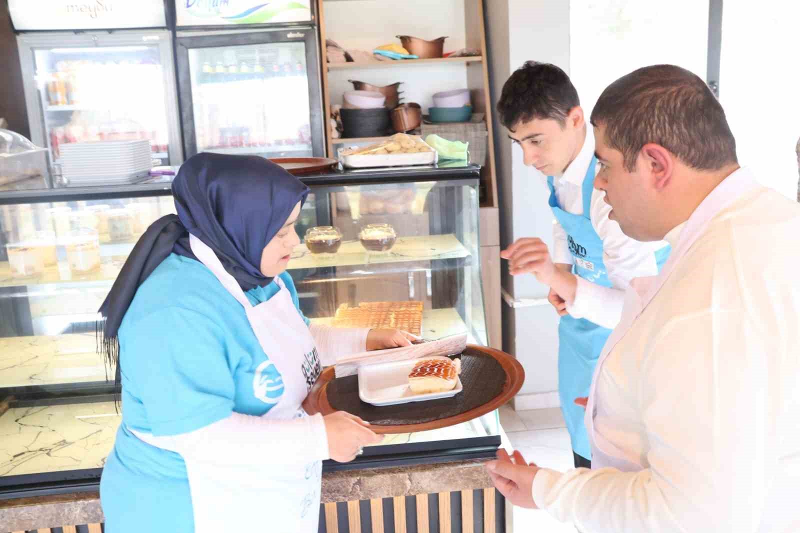 erzurumda gulumseyen kafe ozel bireylerin uretim merkezi oldu 5 4hTA8BHt