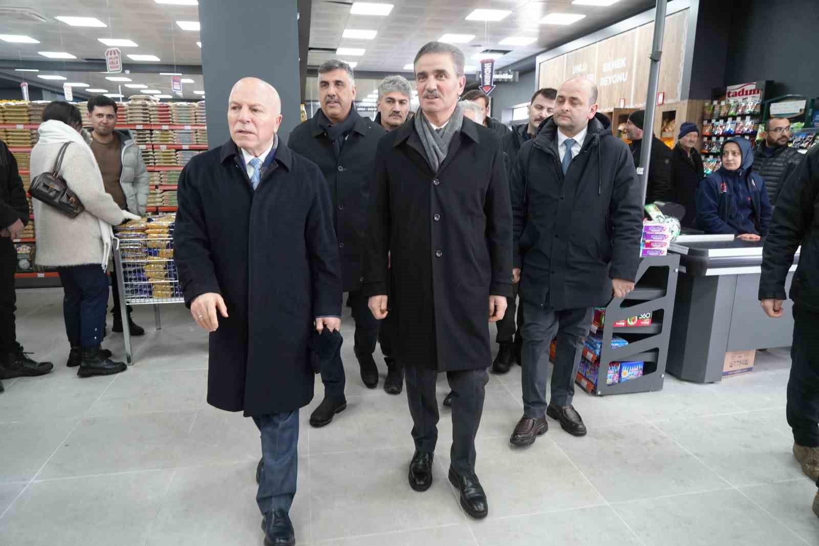 erzurumda halk pazarlarinin 13 subesi acildi 6 OewACmiD