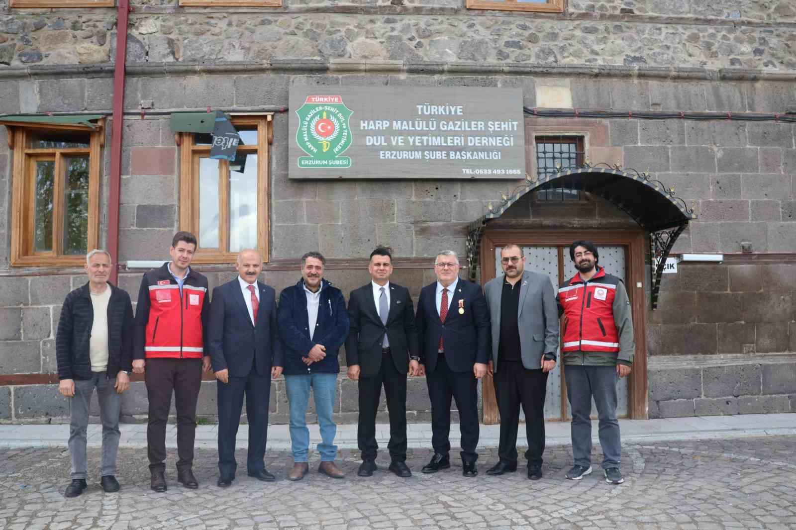 erzurumda kahramanlara vefa zaman durmaz kahramanlar unutulmaz 5