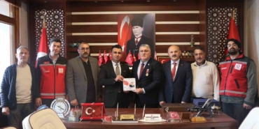 erzurumda-kahramanlara-vefa-zaman-durmaz-kahramanlar-unutulmaz-7py2Sh1l.jpg