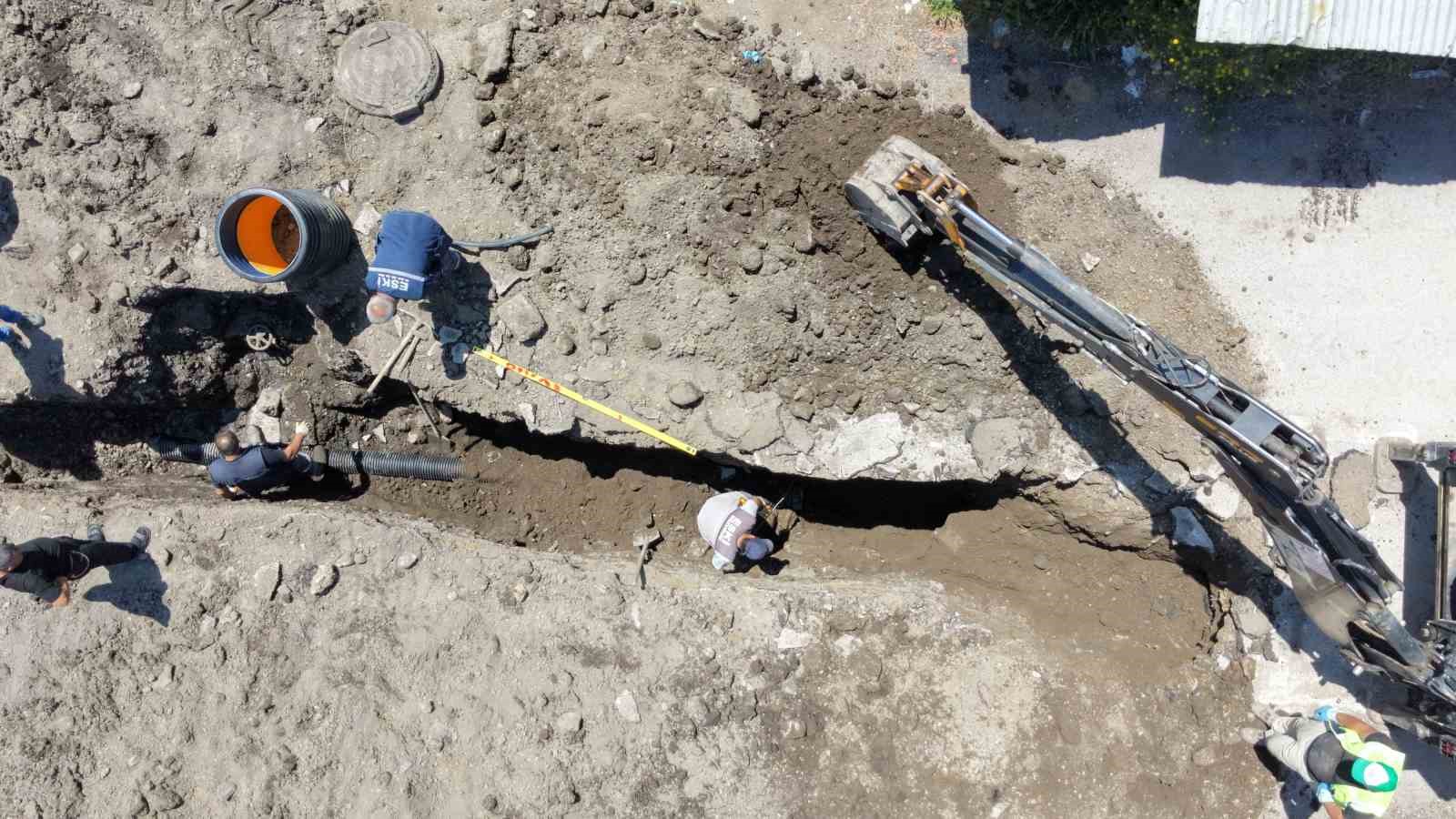 erzurumda kanalizasyon hatti kazisinda muhimmat panigi 7 bIchw1UE