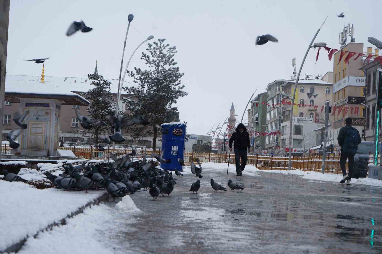 erzurumda kar yagisi etkili oluyor 9 ne7zFaES