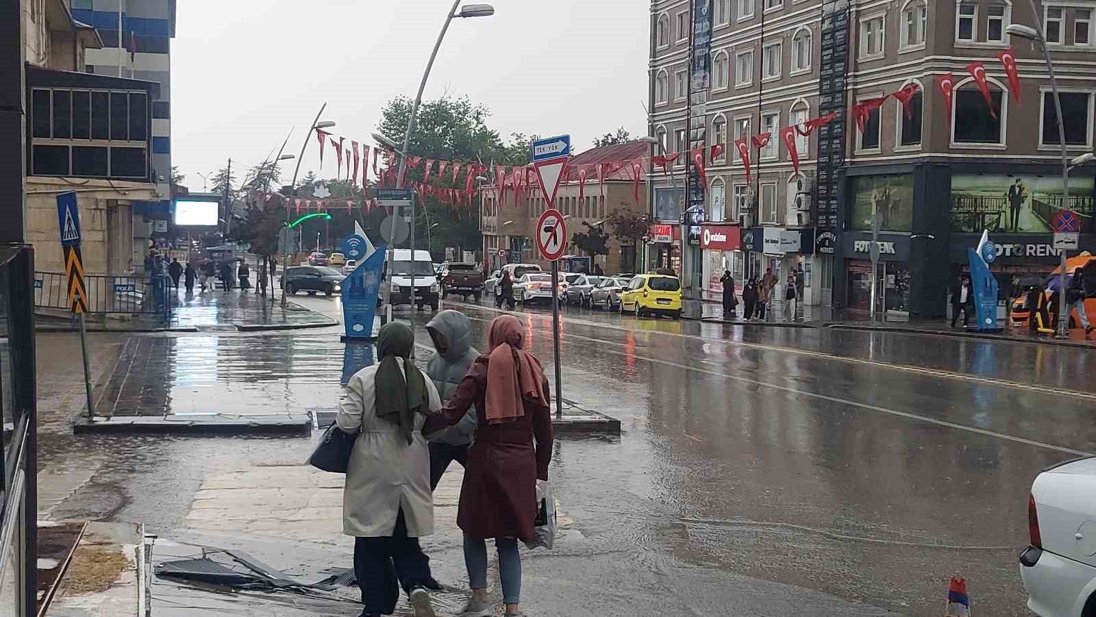 erzurumda kuvvetli saganak yagis uyarisi 1 9pkHG7aR