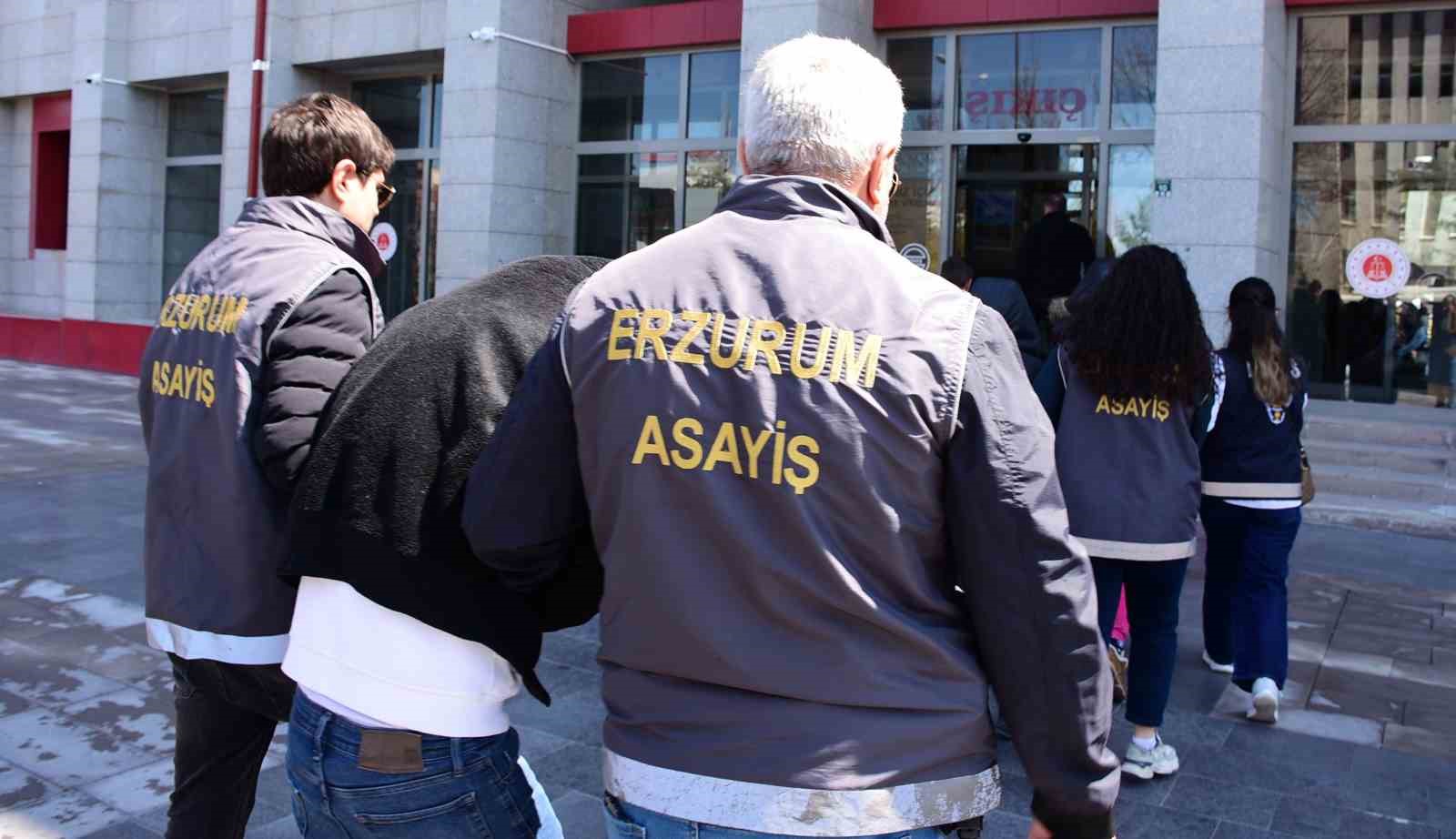Erzurum’da masaj salonu maskesi altında fuhuş şebekesine darbe 10 erzurumda masaj salonu maskesi altinda fuhus sebekesine darbe 6 1b6MPQgU
