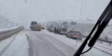 erzurumda-mayista-kar-surprizi-QlEhmjvM.jpg