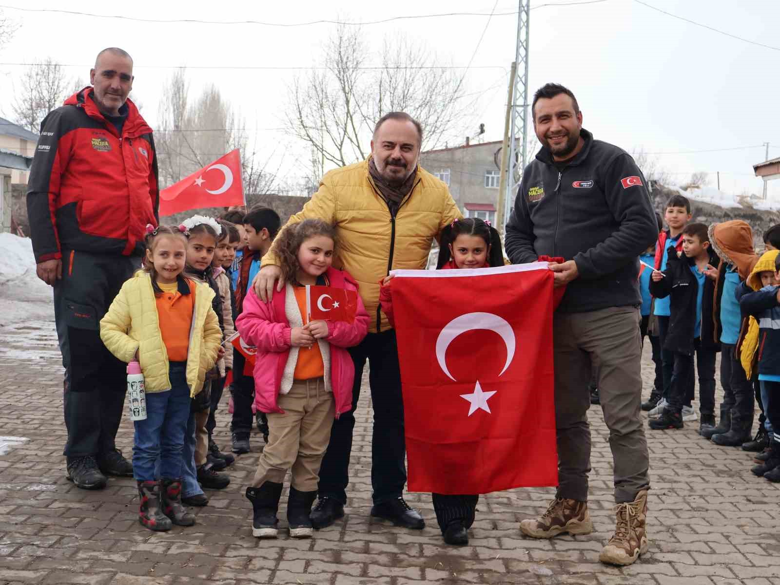 erzurumda miniklere umut eli uzandi 7 OtZL6qKJ