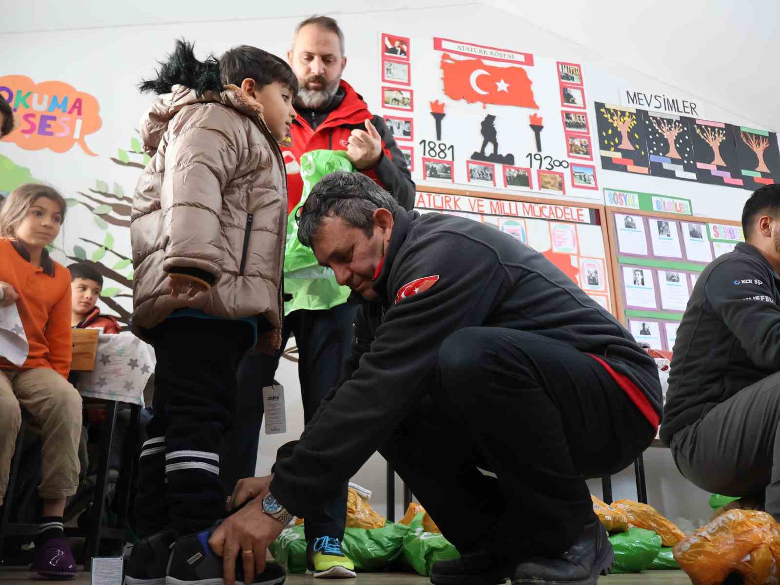 erzurumda miniklere umut eli uzandi 8 t347Tq2Y