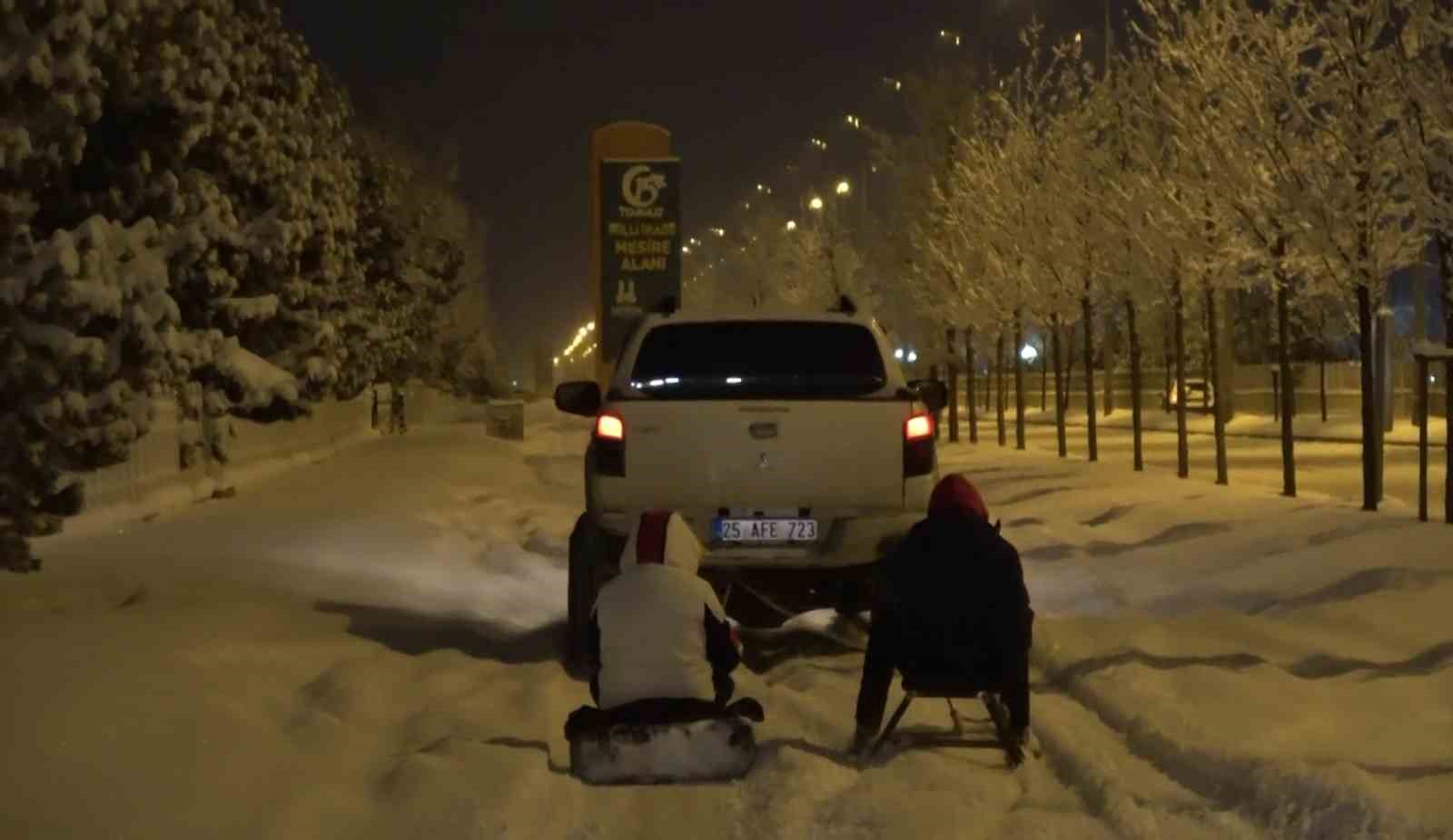 erzurumda off roadcularin lastik ve kizakli kar keyfi 4 RiCLQNta