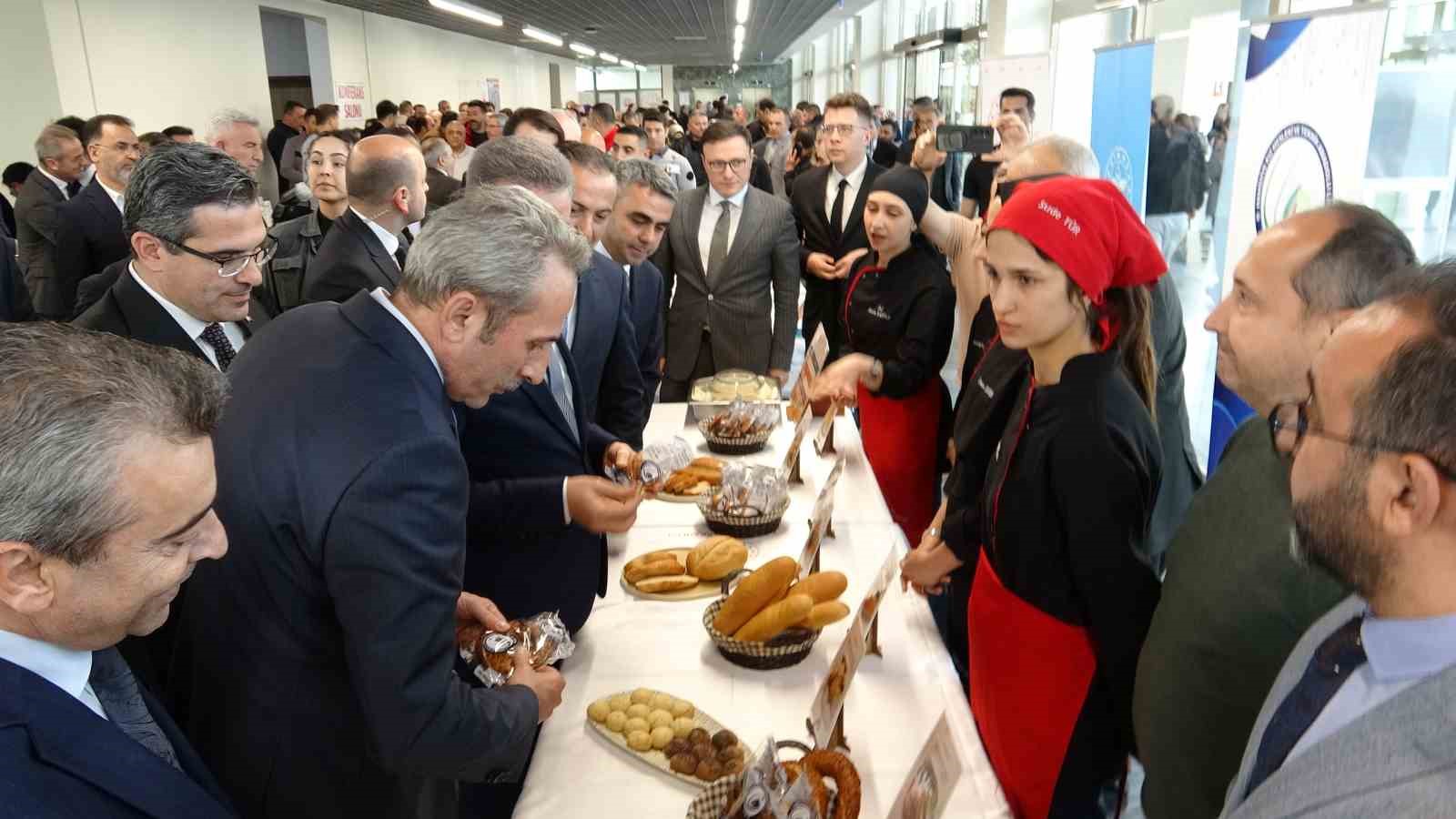erzurumda tam bugday ekmegi yayginlastirma kampanyasi tanitim toplantisi duzenlendi 8 1CRD6tkk