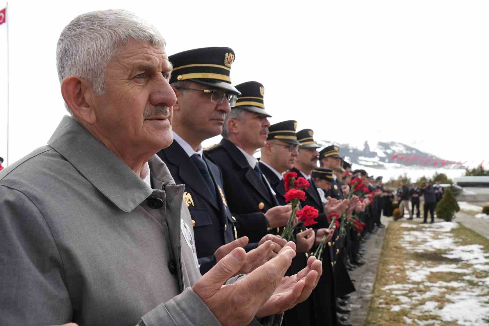 erzurumda turk polis teskilatinin 181 yil donumu coskusu 9 hEmnPDJD