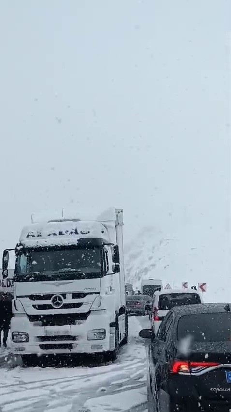 erzurumda ulasima kar engeli 0 tZWMfqrP