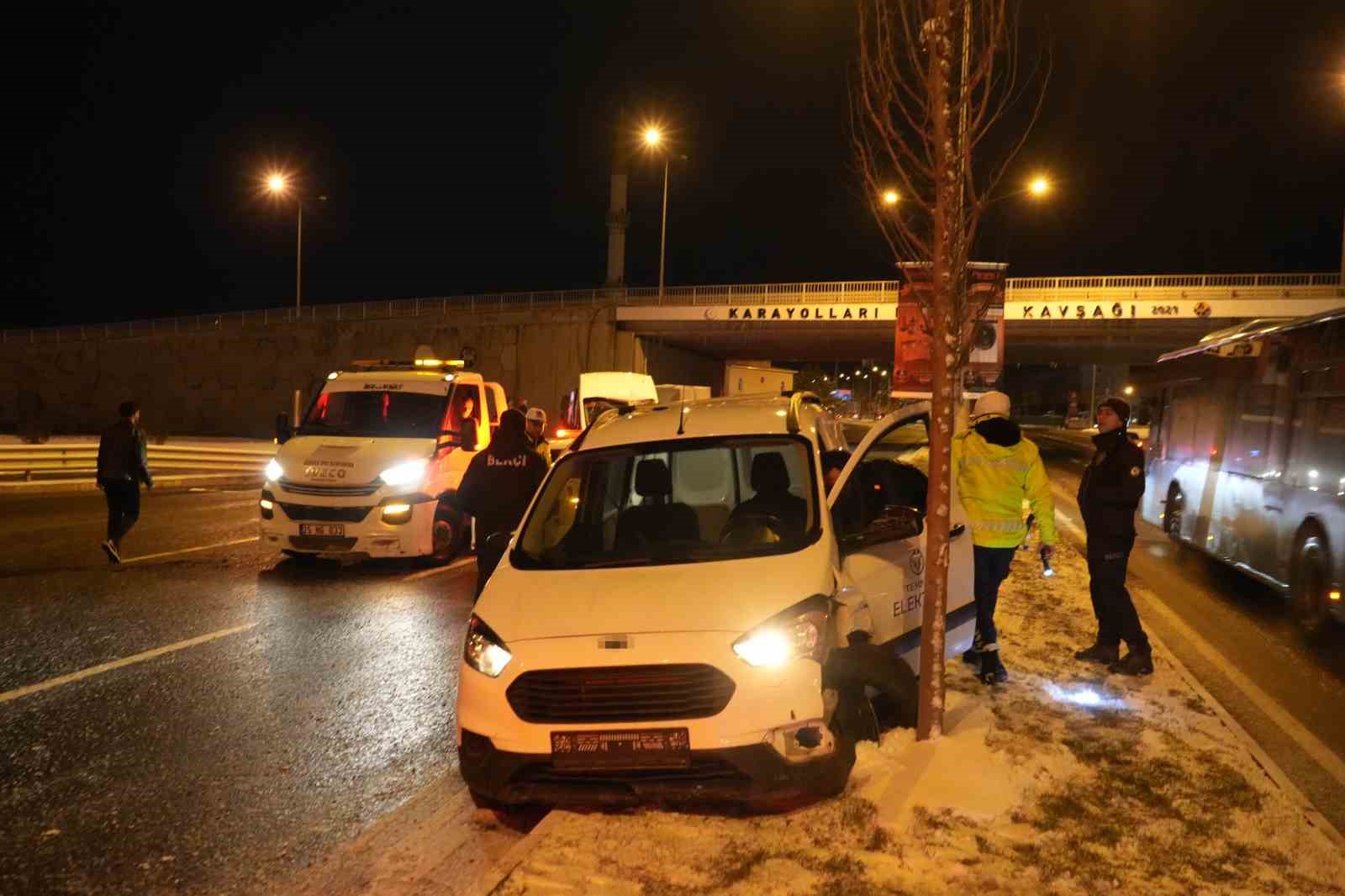 erzurumda zincirleme kaza 5 yarali 14 6eb4WS4T