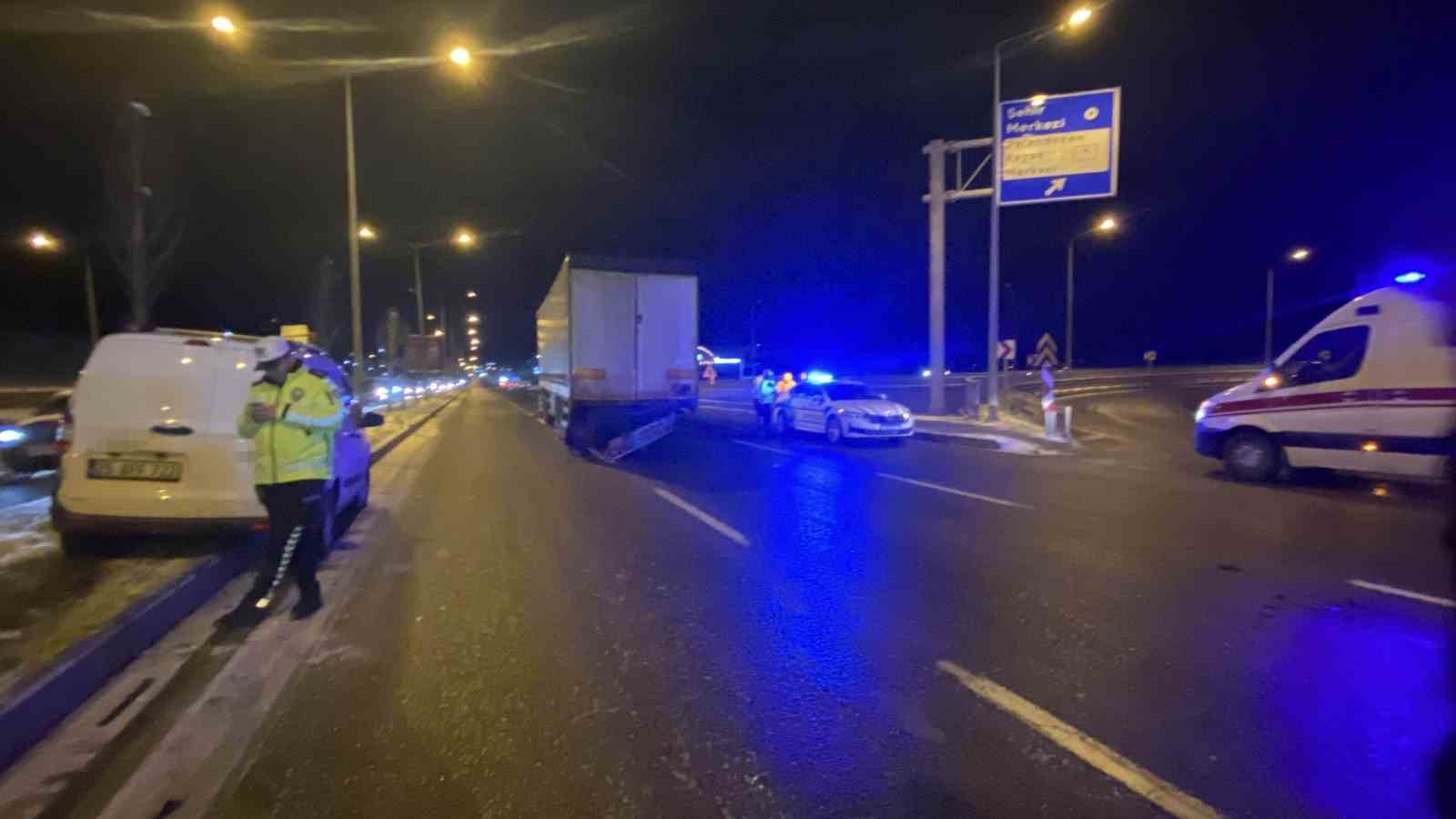 erzurumda zincirleme kaza 5 yarali 3 L1Zn8MVI