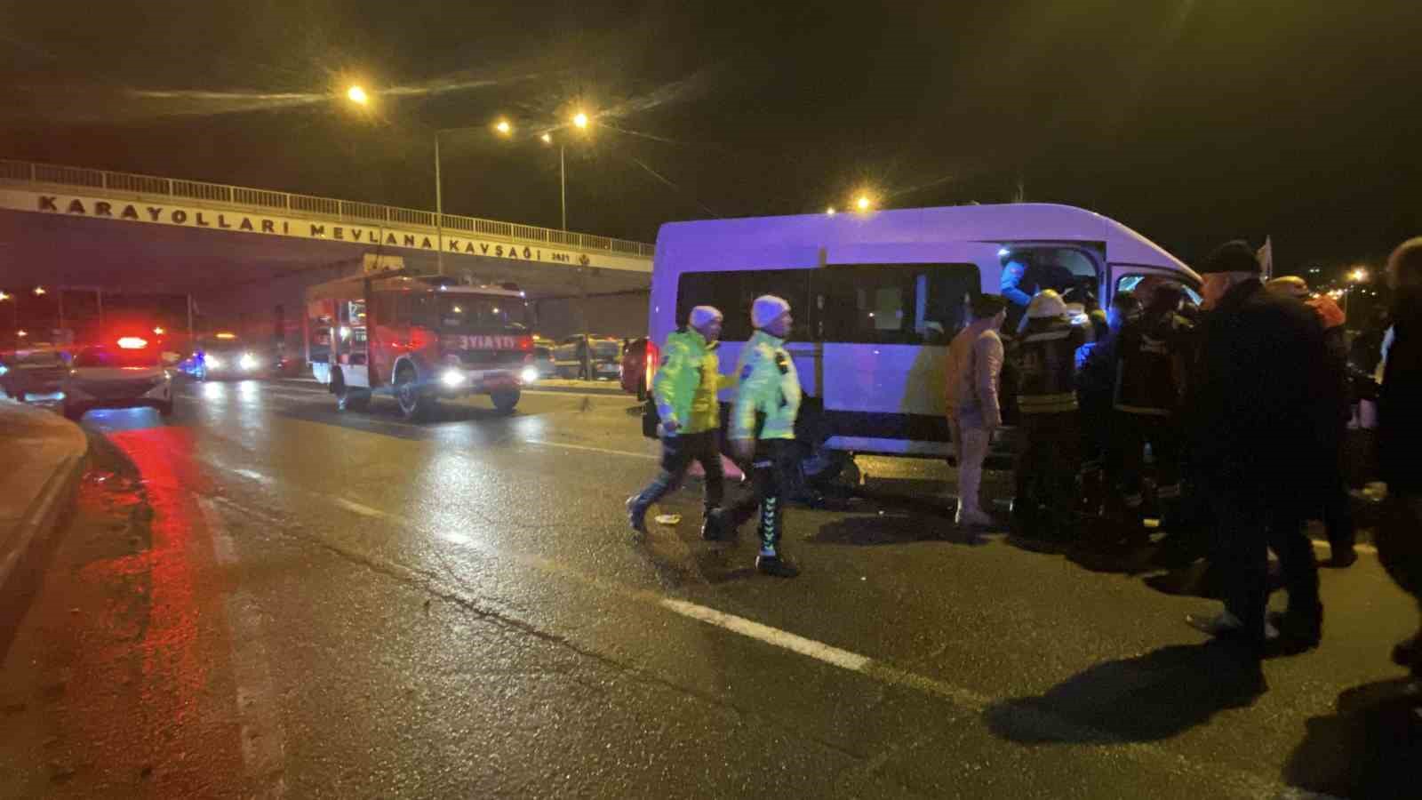 erzurumda zincirleme kaza 5 yarali 5 Dp6EIL5R