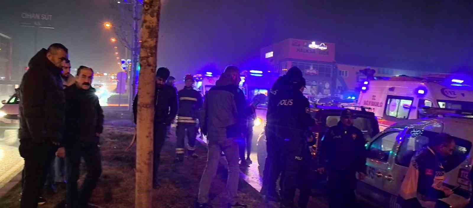 erzurumda zincirleme kaza 6 yarali 2 gbFpa3sg