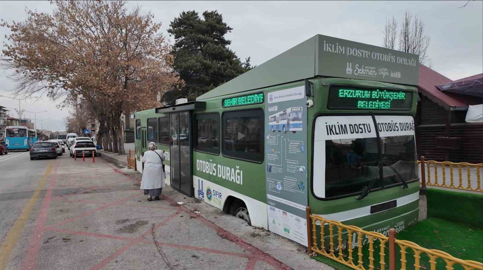 Erzurum’daki "Geri Dönüşüm Temalı Otobüs Durağı" projesi ilgi odağı 8 erzurumdaki geri donusum temali otobus duragi projesi ilgi odagi 4