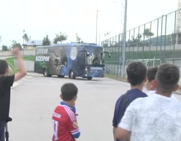 erzurumlu-cocuklardan-caykur-rizespora-sevgi-gosterisi-gqSTi4Cg.jpg