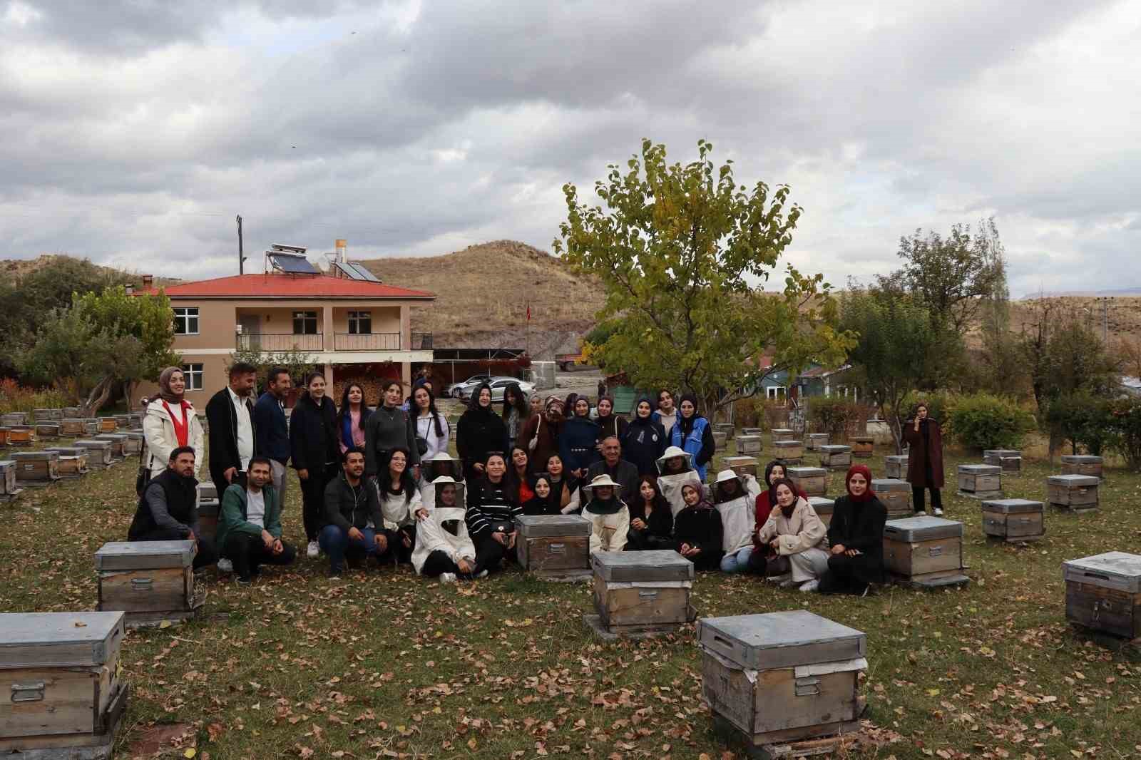 erzurumlu gencler organik ariciligi ogrendi 1 695RWSME