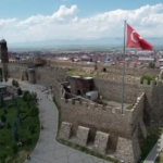 erzurumlular-rusyadaki-esir-sancaklarini-istiyor-j63ZGRKK.jpg