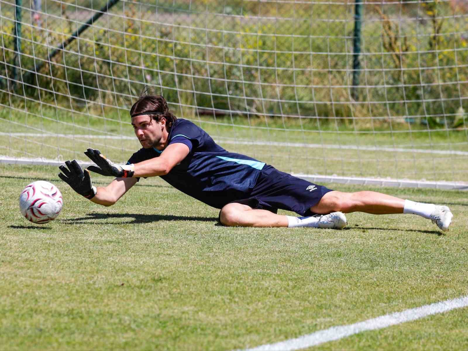 Erzurumspor, 3. etap kamp çalışmalarına bugün başlıyor 5 erzurumspor 3 etap kamp calismalarina bugun basliyor 1 e8Xq89nq