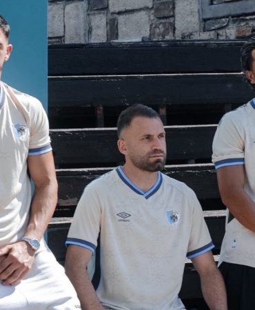 erzurumspor-fkdan-palandoken-temali-ucuncu-forma-D6XBsiHs.jpg