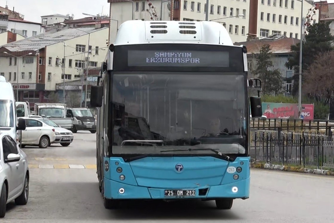 erzurumsporun sampiyonlugu trafik isiklarina yazildi 2 ALPa7FKk