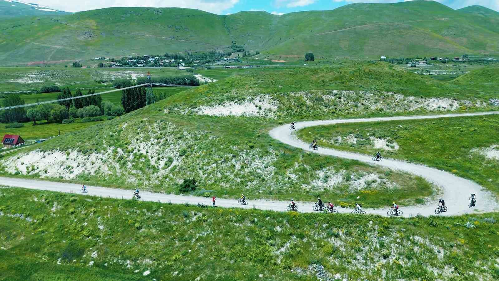 erzurumun demir atlilari yollara cikti her hafta sonu yeni bir rota yeni bir macera ahsU8uDV