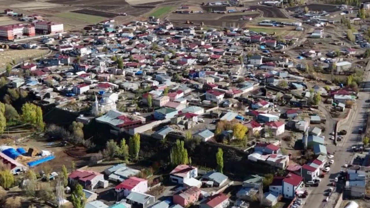 erzurumun en buyuk mahallesi yagan mahallesi ve yagan baba turbesi ilgi odagi oluyor 2 IRhjMNBv