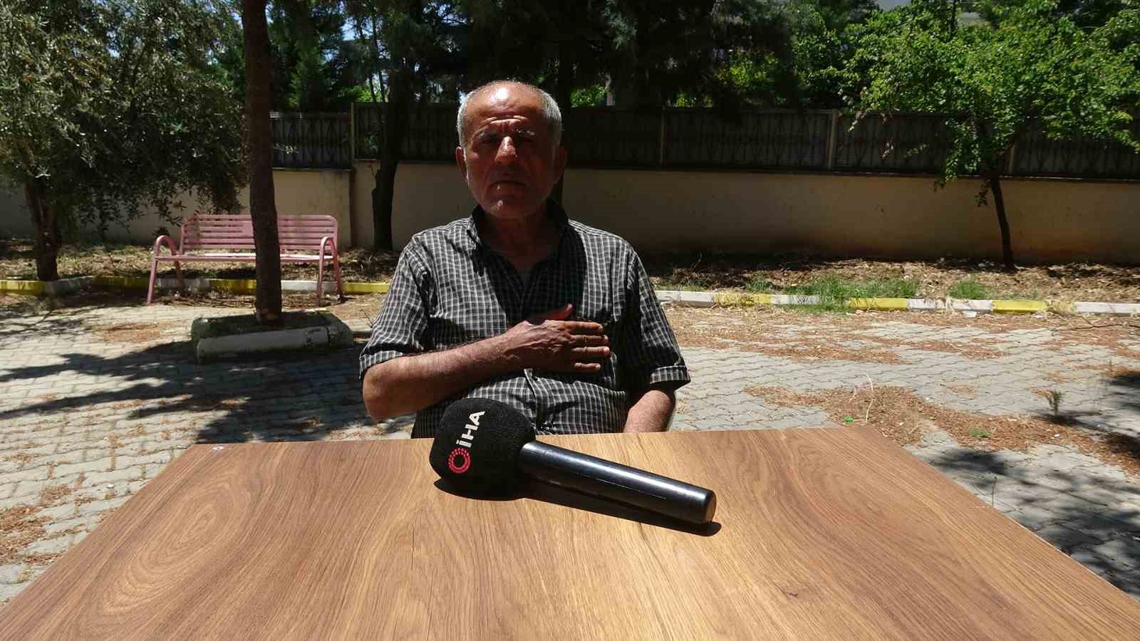 esad zindaninda gecen 23 yili ozetledi hamam bocegi ve kedi eti yedik oldurun bizi Q8wryphc