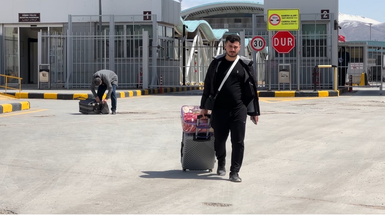 esendere sinir kapisinda guvenli gecis mesaisi suruyor 8 P2a7p5Le