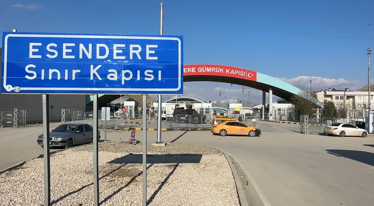 esendere sinir kapisinda sessiz bekleyis 4 5v1wg7Zb