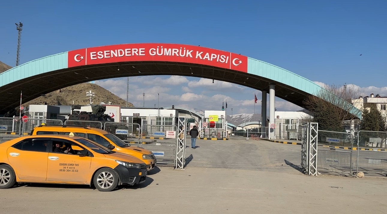esendere sinir kapisinda sessiz bekleyis 9 KiBl2Hat