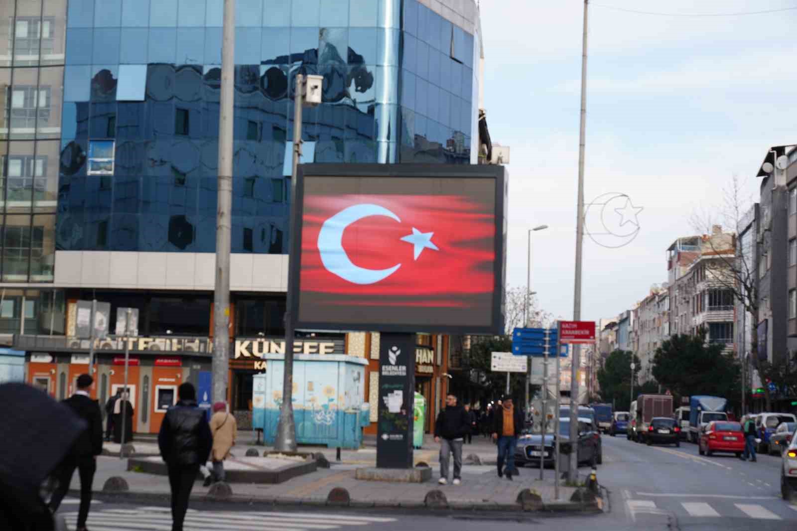 esenler ay yildizli bayraga burundu 2